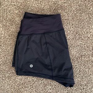 Like New Lululemon Shorts Size 4
